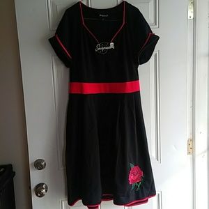 NWT Sourpuss black and red 🌹Rosie Dress size XXXL